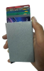 Gümüş gri Otomatik Mekanizmalı Alüminyum Kredi Kartlık RFID Koruma - Thumbnail (1)
